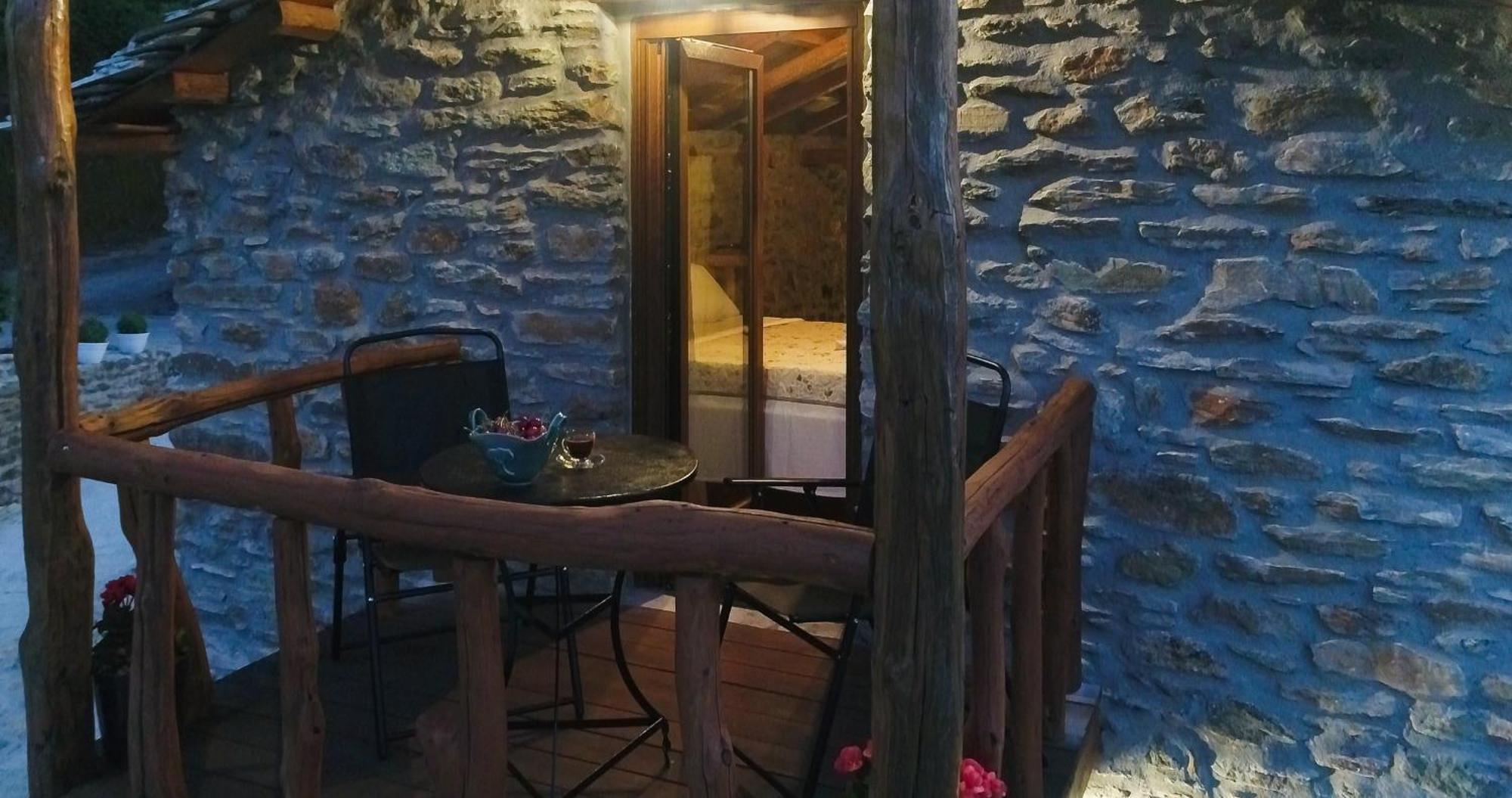 Aristoteli'S Stone House Makrirrákhi Eksteriør bilde